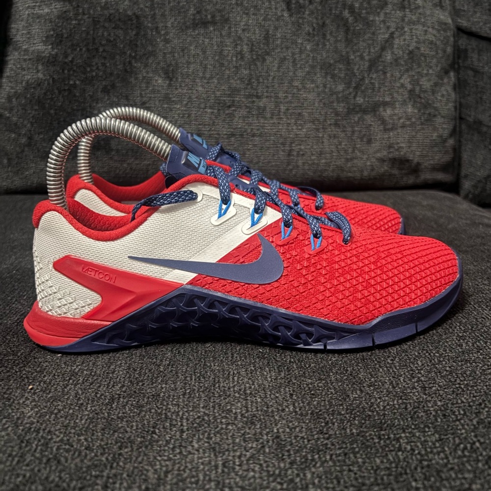 NIKE Womens USA one nation metcons size 7